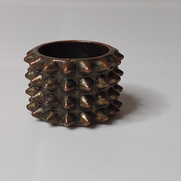Very Cool Large Spike Ring Size 7.25 - Picture 2 of 9